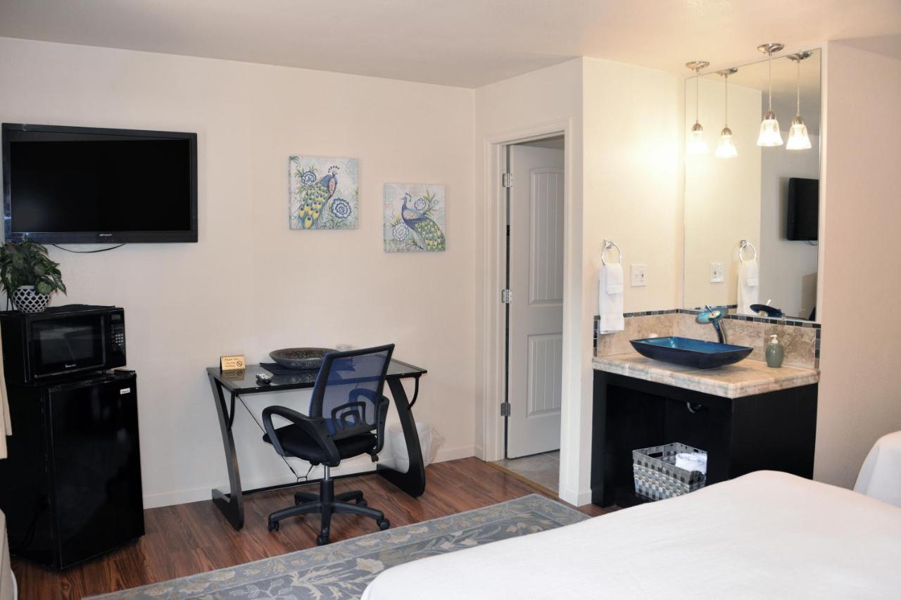 The Crest Motel Sterling Bagian luar foto