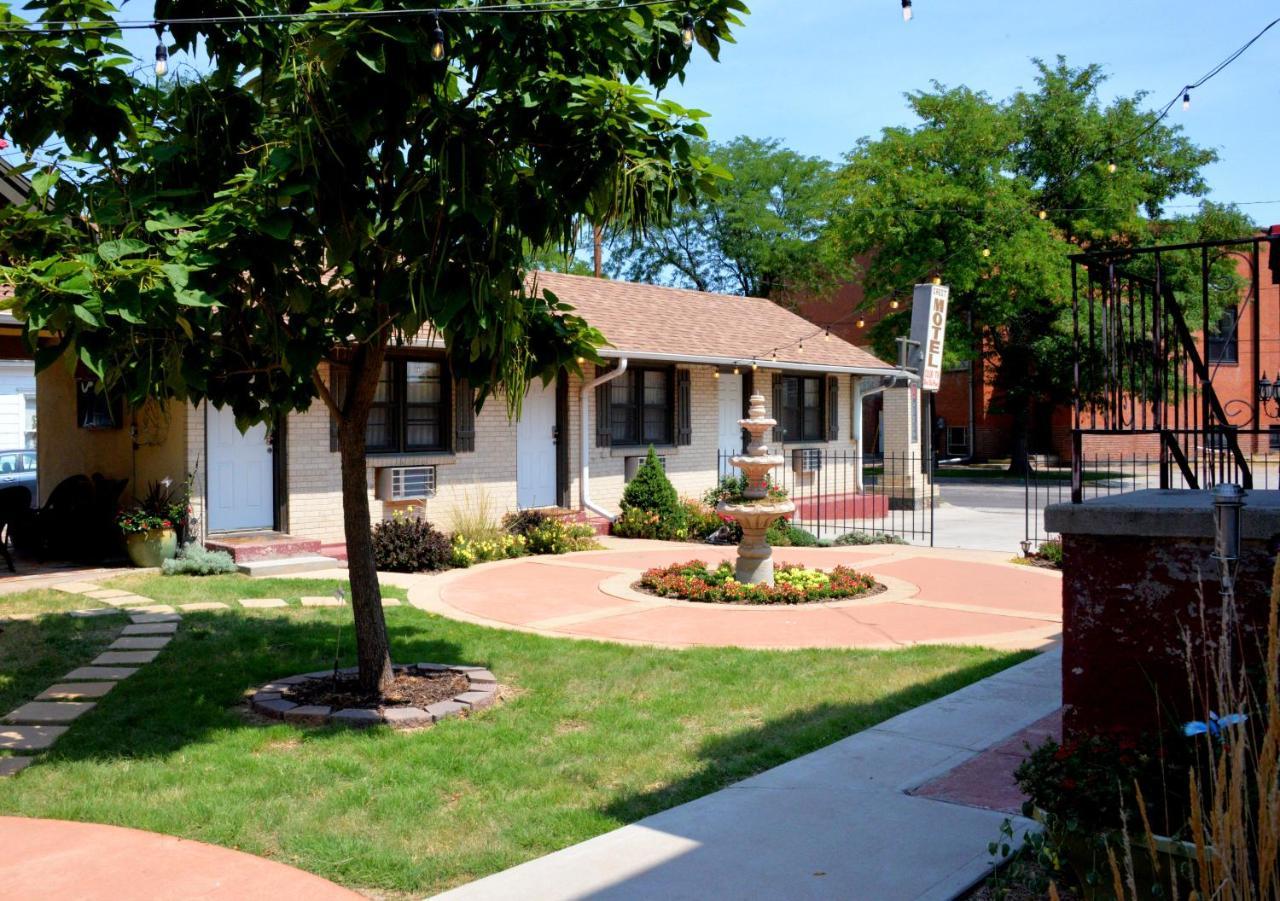 The Crest Motel Sterling Bagian luar foto