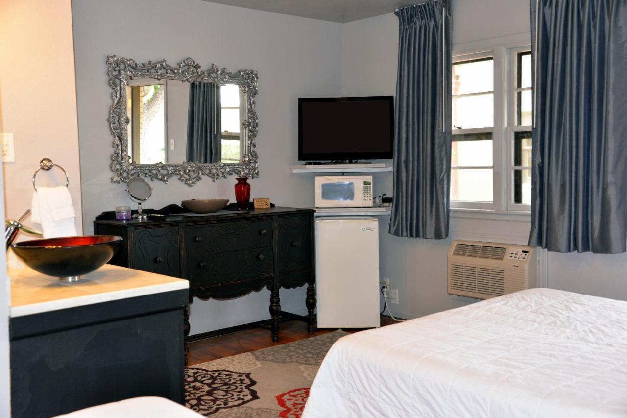 The Crest Motel Sterling Bagian luar foto